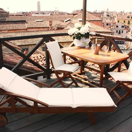 Ca' Malvasia Terrace Appartement